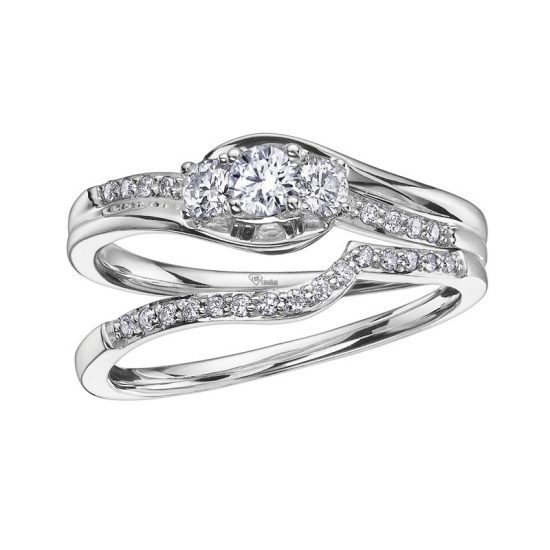 AM241 TRI STONE CENTER MOUNT ENGAGEMENT RING